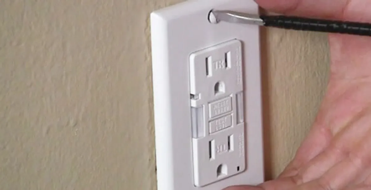 gfc outlets service securing and mounting ground fault circuit interrupter outlet by certified electricians in Fresno, CA